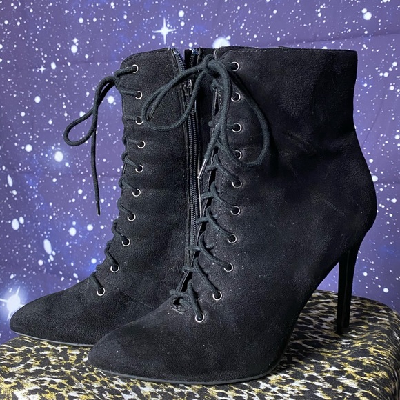 Black booties with pointed heel - tie up - Picture 3 of 9